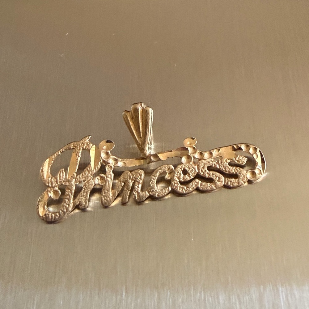 14K Gold "Princess" Script Charm - Picture 2 of 4